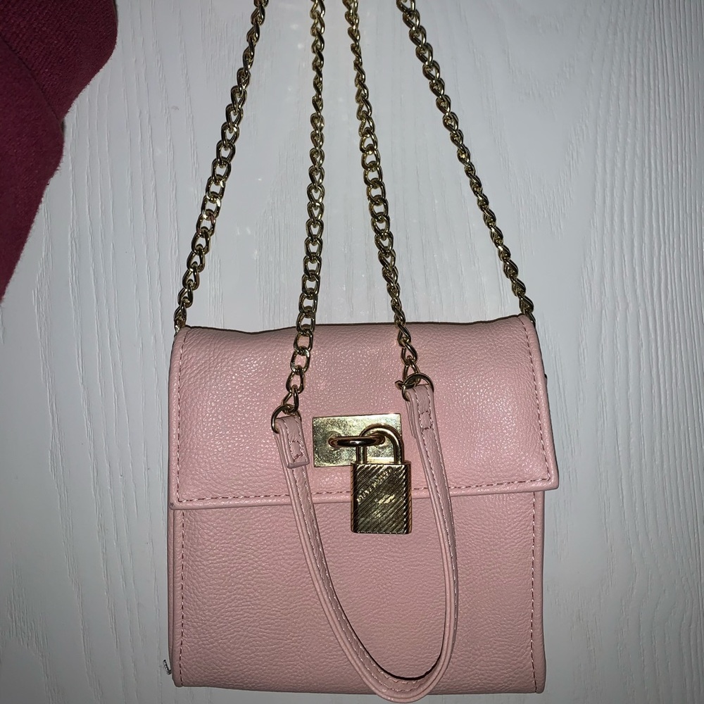 Cross body light pink and gold STEVE MADDEN purse